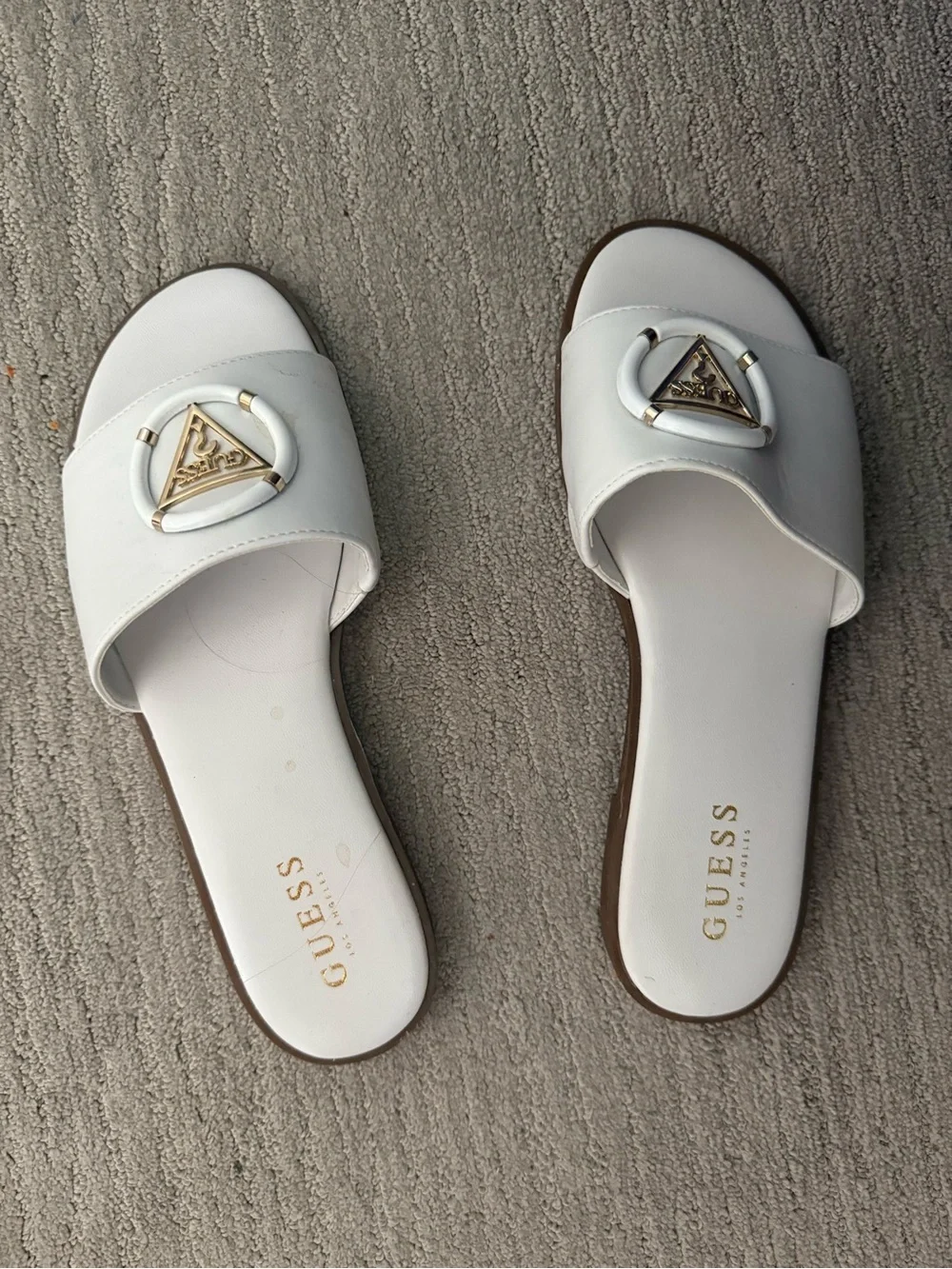 GUESS White Slide Sandals with Gold Triangle Logo - Picture 1 of 2